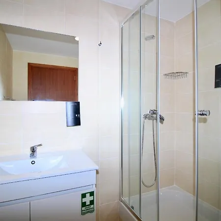 Apartment Ferienwohnung Fuer 6 Personen Ca 95 Qm In Cmara De Lobos, Madeira Suedkueste Von Madeira Camara de Lobos